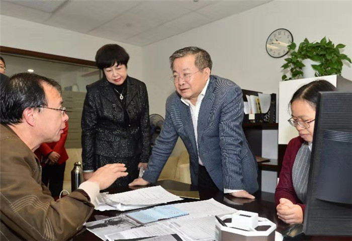 微信图片_20181122144024_副本.jpg