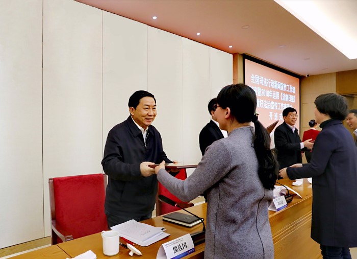 微信图片_20181210194920_副本.jpg