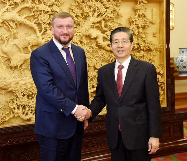 （媒体发稿，共一张）11月20日，中共中央政治局委员、中央政法委书记郭声琨在北京会见乌克兰司法部部长帕维尔·彼得连科。.jpg