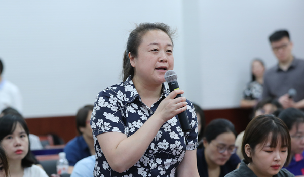 中央广播电视总台（央广）记者提问.jpg