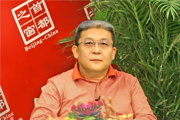 刘凝生活照1.jpg