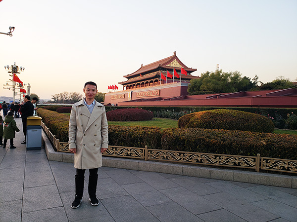 社区矫正好榜样_三亚市_陈灿君生活照1.jpg