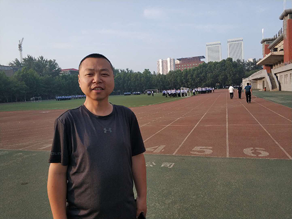 张虎生活照1.jpg