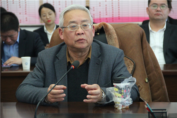 照片-张建民仲裁员积极为仲裁发展建言献策.jpg