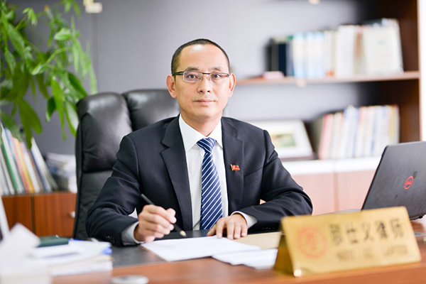顾仕义1.jpg