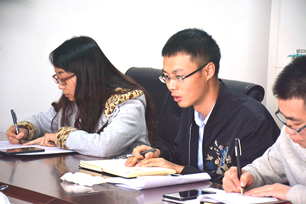 陈欣.jpg