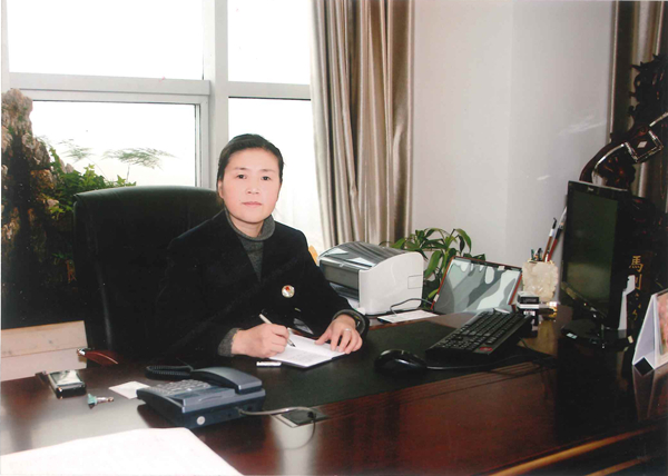 马丽达工作照_副本.jpg