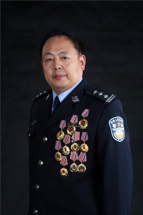 卢伟平1.jpg