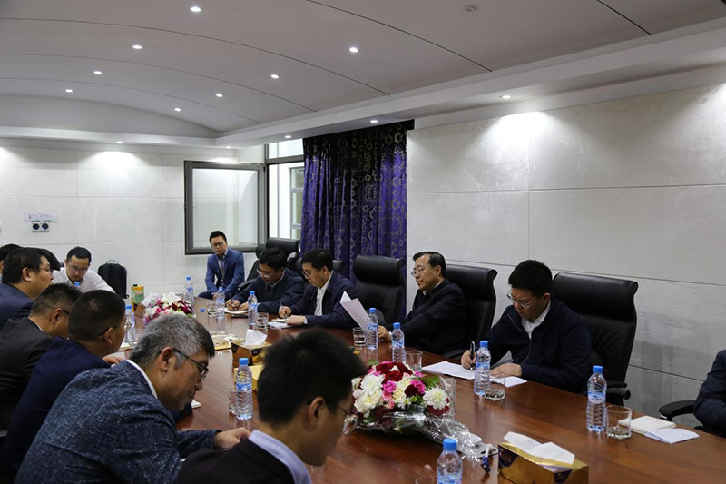 袁曙宏与在摩中资企业代表座谈.jpg
